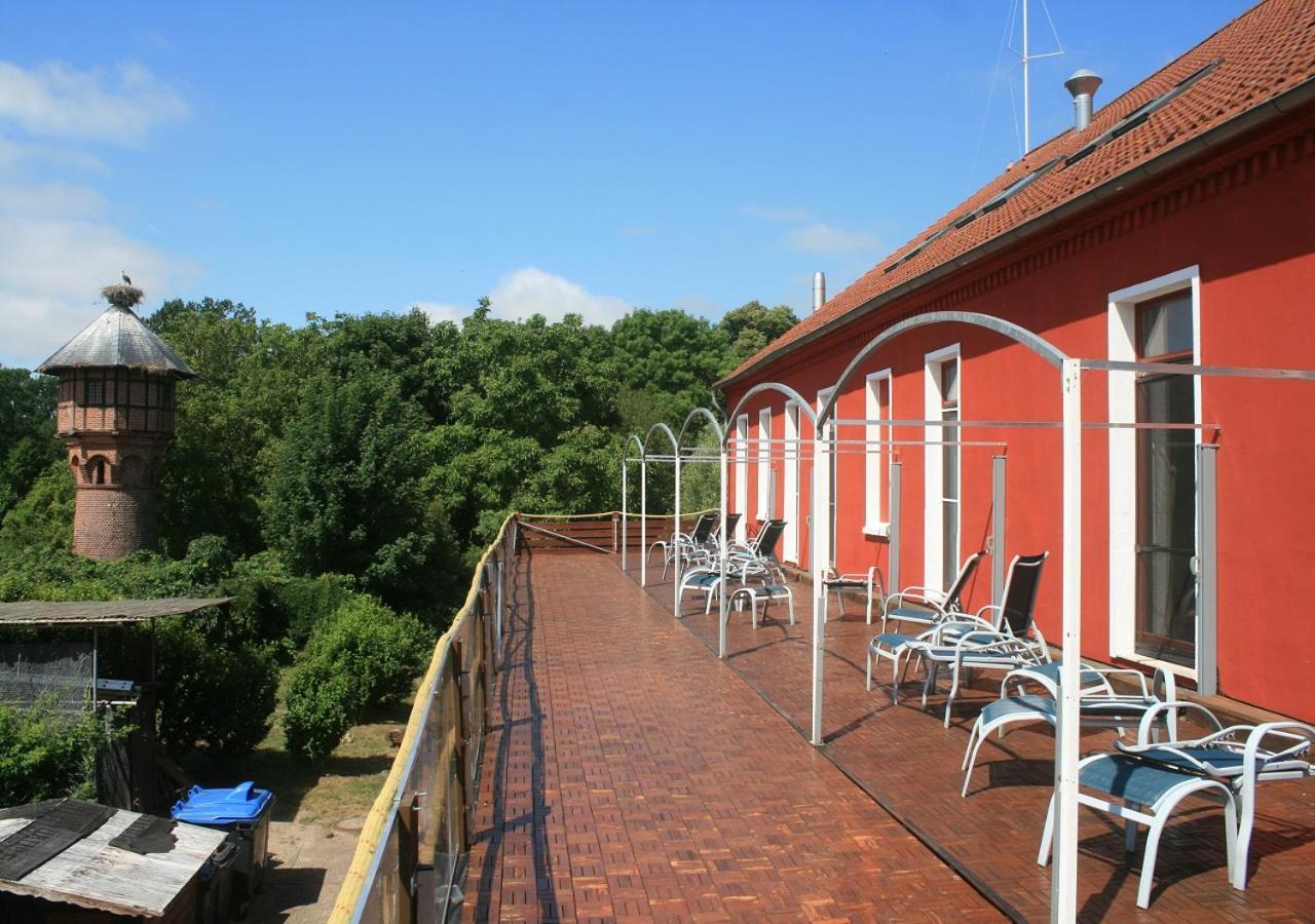 Landhotel Storchenkrug Ruhstadt Exterior photo
